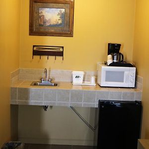 Executive Jacuzzi Suite